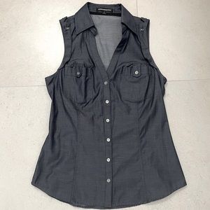 SLEEVELESS DENIM TOP